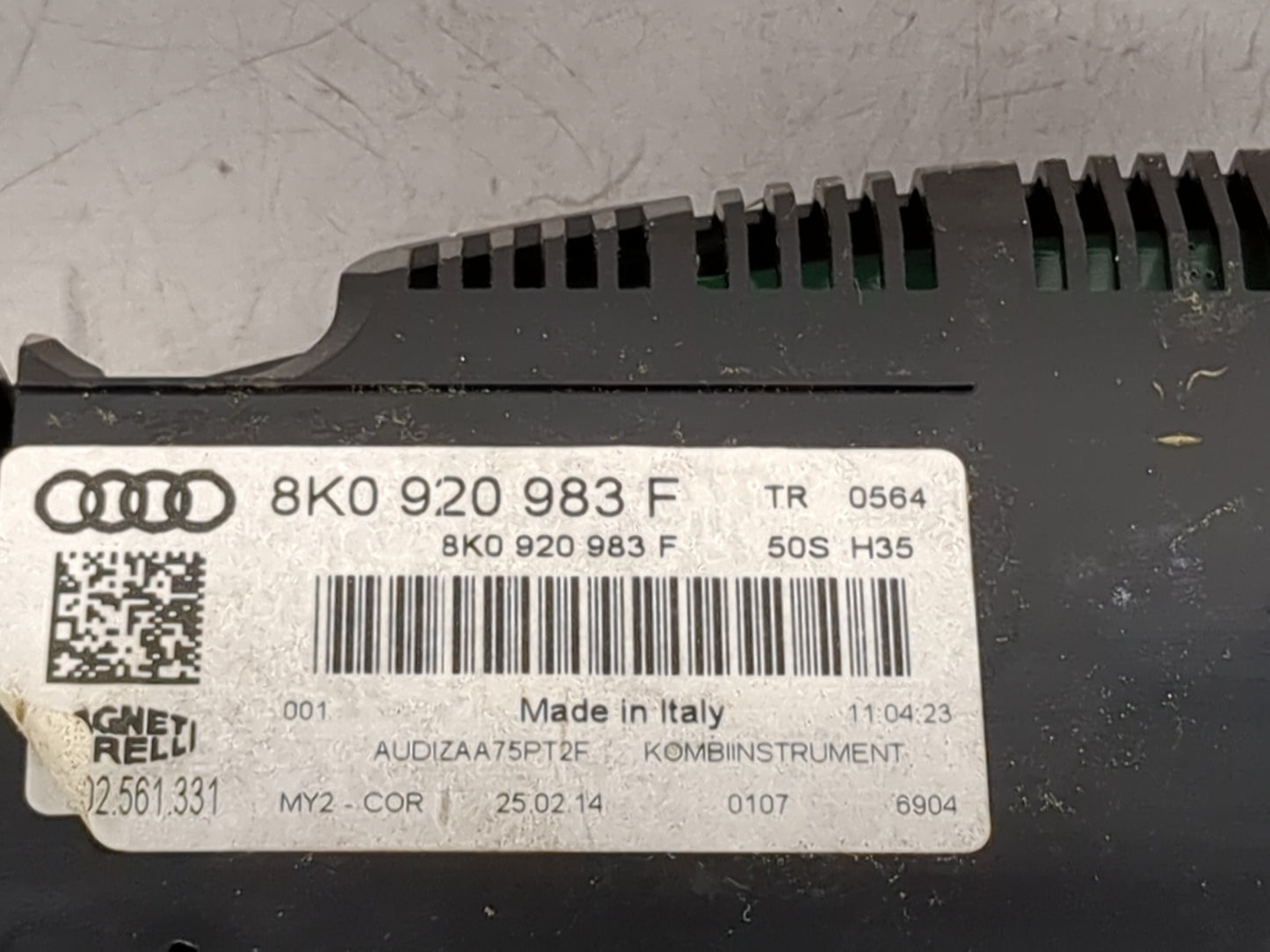 2013-2016 Audi A4 Instrument Cluster Speedometer Gauges P/N:8K0920983F 503002561332 Miles: Fits Fits 2013 2014 2015 2016 OEM