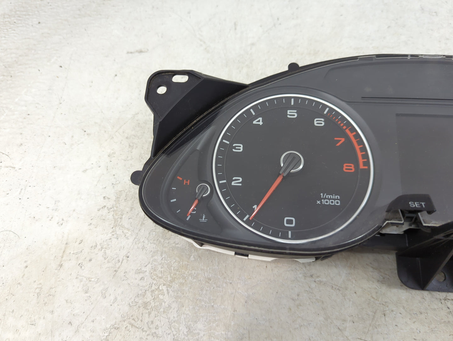 2013-2016 Audi A4 Instrument Cluster Speedometer Gauges P/N:8K0920983F 503002561332 Miles: Fits Fits 2013 2014 2015 2016 OEM