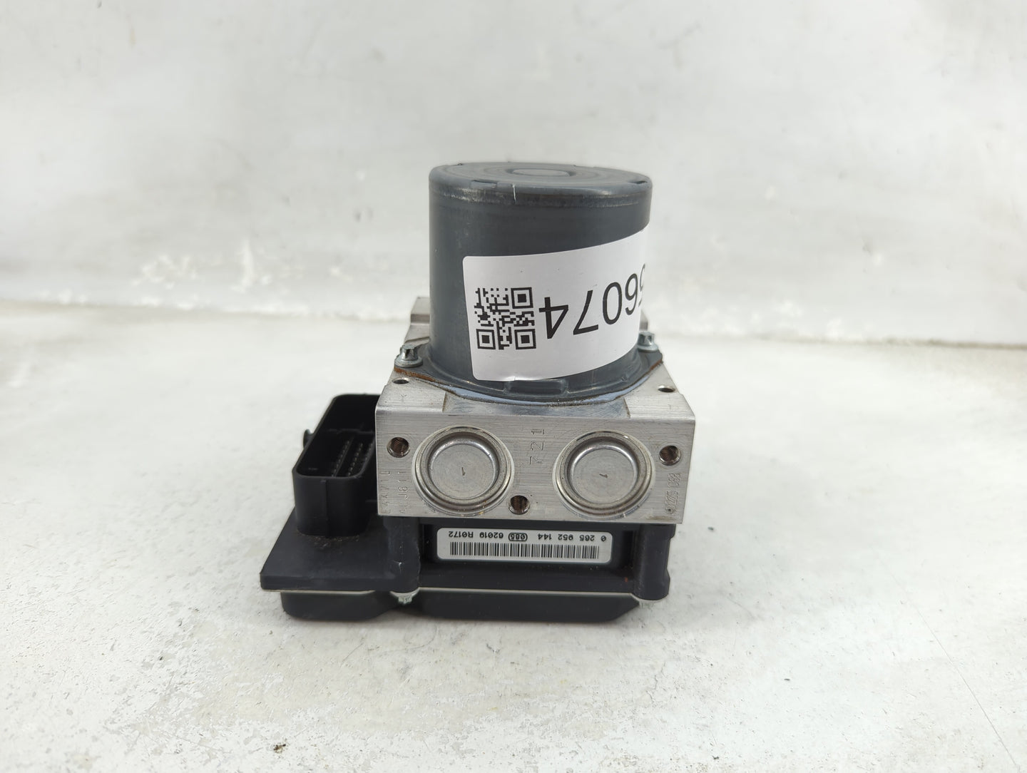 2014-2016 Audi A4 ABS Pump Control Module Replacement P/N:8K0 907 379 CP 0 265 239 432 Fits Fits 2014 2015 2016 2017 OEM Use