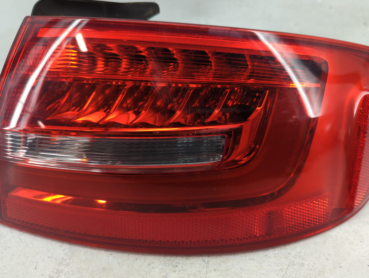 2013-2016 Audi A4 Tail Light Assembly Passenger Right OEM P/N:01091404 Fits Fits 2013 2014 2015 2016 OEM Used Auto Parts - O
