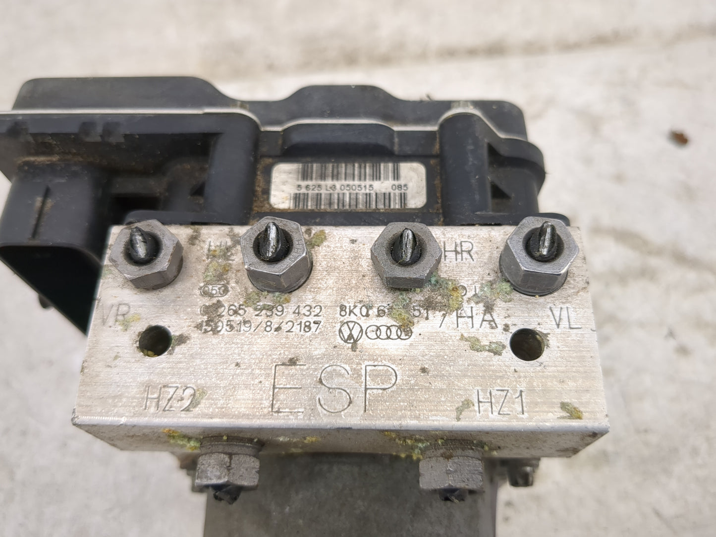 2014-2016 Audi A4 ABS Pump Control Module Replacement P/N:0 265 239 432 Fits Fits 2014 2015 2016 2017 OEM Used Auto Parts - 