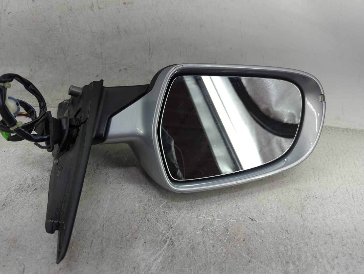 2010-2016 Audi A4 Driver Side View Mirror - Left Door Mirror OEM Used - Oemusedautoparts1.com