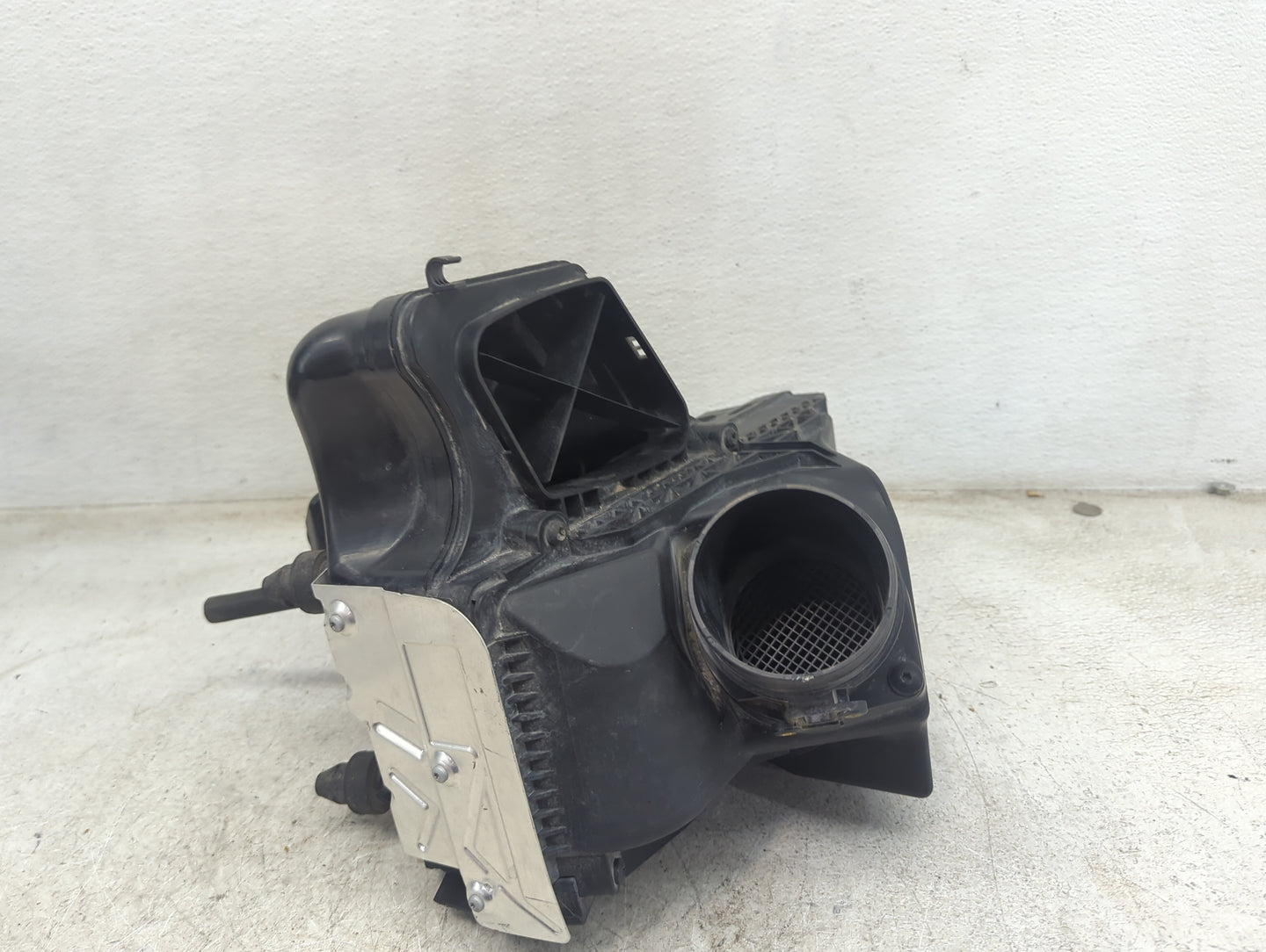 2016 Audi A4 Air Cleaner Intake-duct Hose Tube - Oemusedautoparts1.com