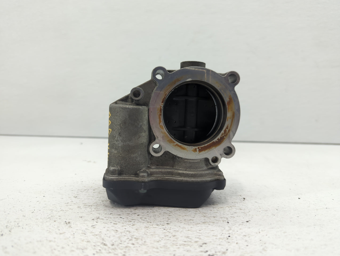 2005-2016 Audi A4 Throttle Body P/N:06F 133 062 T 06F 133 062 Q Fits OEM Used Auto Parts - Oemusedautoparts1.com