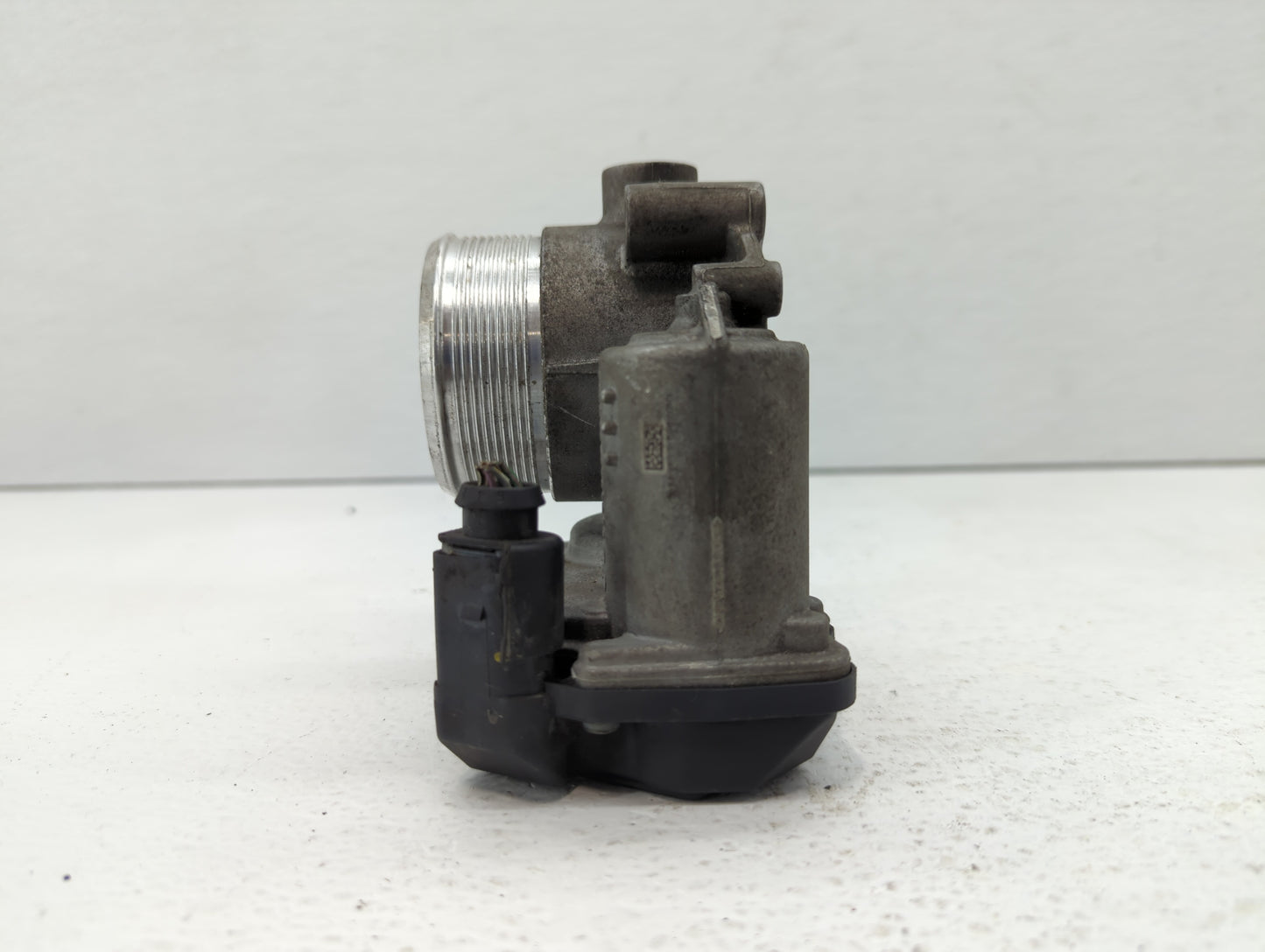 2005-2016 Audi A4 Throttle Body P/N:06F 133 062 T 06F 133 062 Q Fits OEM Used Auto Parts - Oemusedautoparts1.com