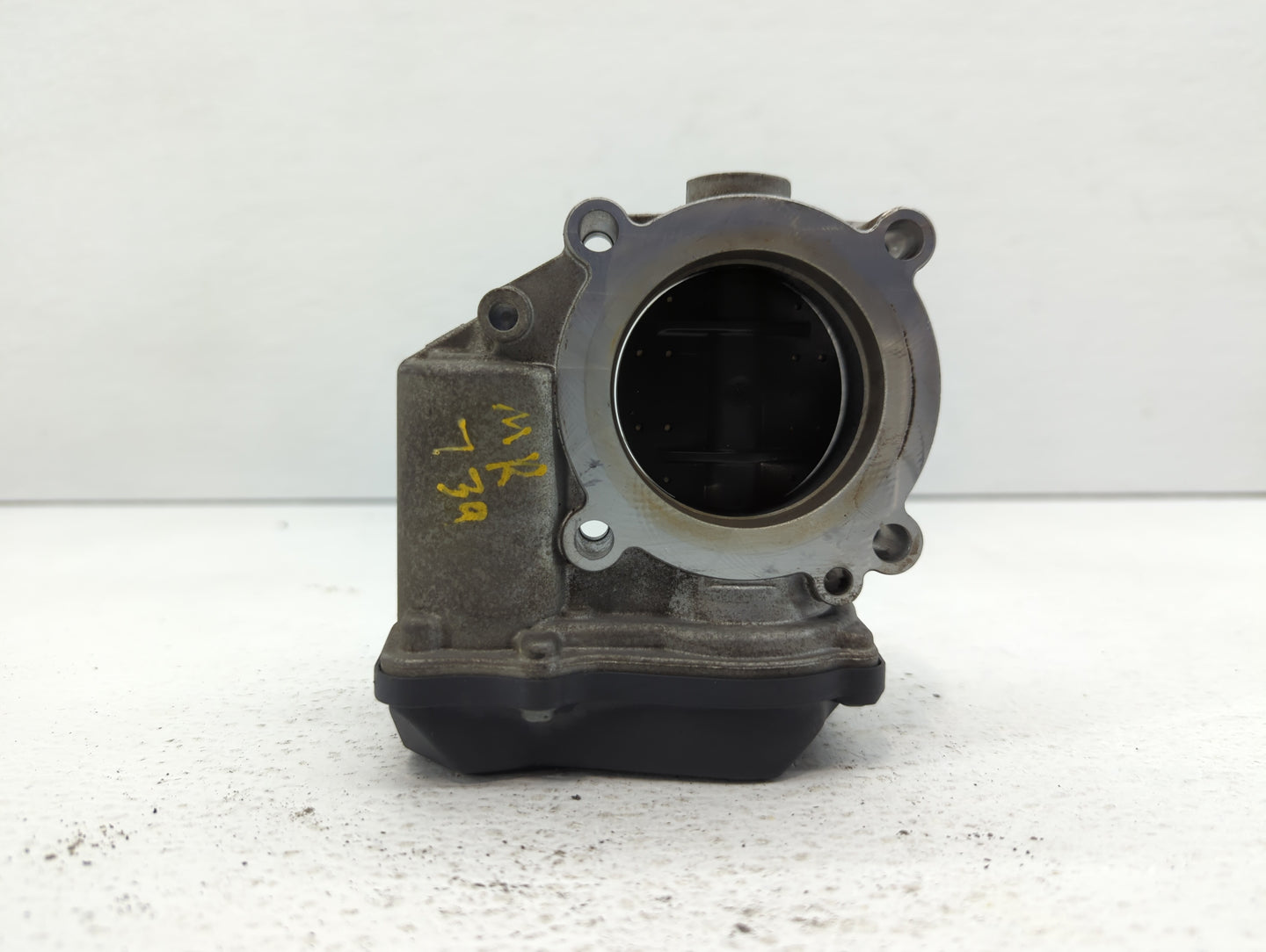 2005-2016 Audi A4 Throttle Body P/N:06F 133 062 T 06F 133 062 Q Fits OEM Used Auto Parts - Oemusedautoparts1.com