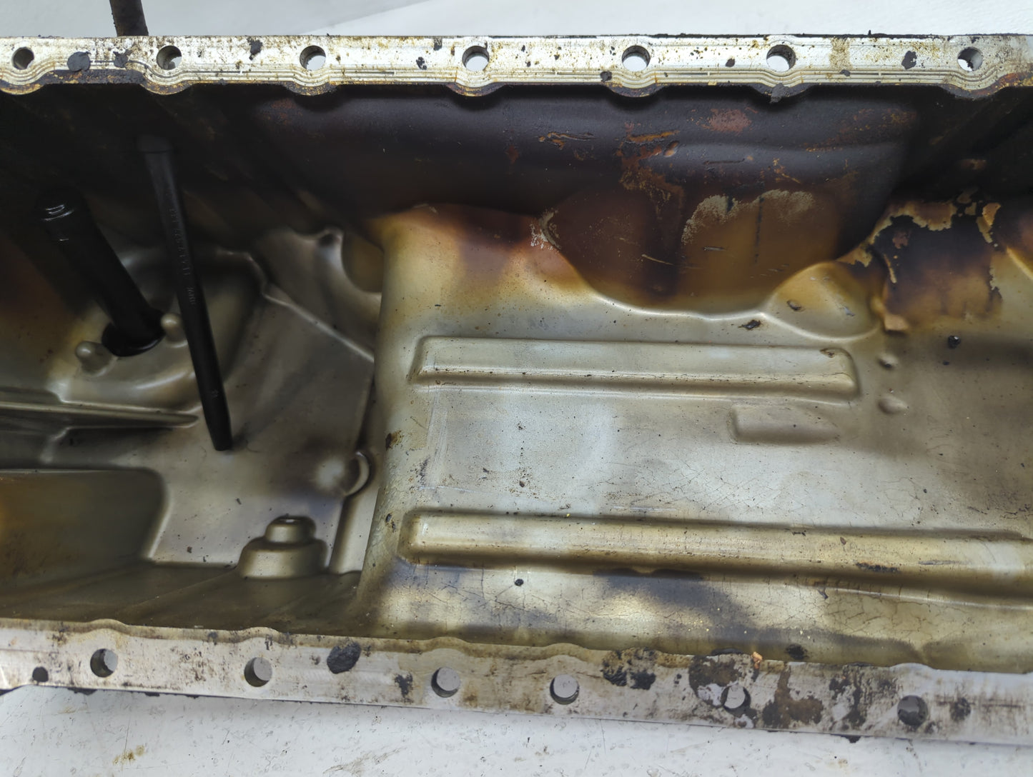 2013-2016 Audi A4 Engine Oil Pan P/N:AC-46000 7 516 380 -02 Fits Fits 2013 2014 2015 2016 2017 OEM Used Auto Parts - Oemused