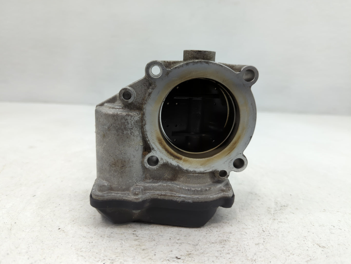 2005-2016 Audi A4 Throttle Body P/N:28309 21586 28309 21593 Fits OEM Used Auto Parts - Oemusedautoparts1.com