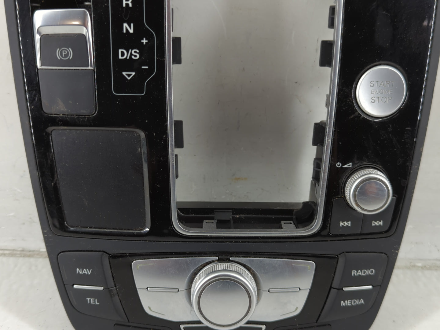 2016 Audi A5 Radio AM FM Cd Player Receiver Replacement P/N:4G1919610F Fits Fits 2017 2018 OEM Used Auto Parts - Oemusedauto