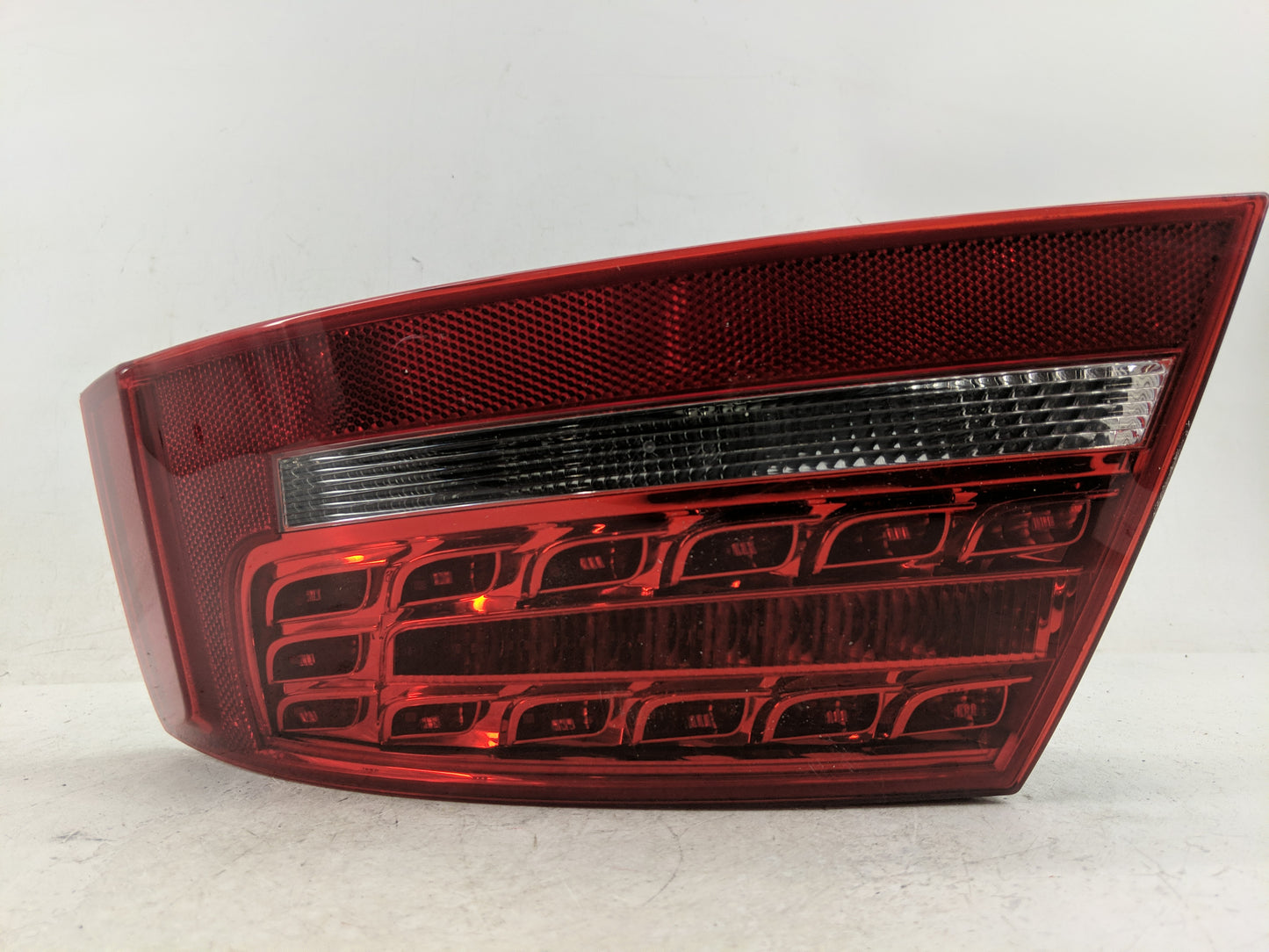 2013-2017 Audi A5 Tail Light Assembly Passenger Right OEM P/N:8T0 945 096 E Fits Fits 2013 2014 2015 2016 2017 OEM Used Auto