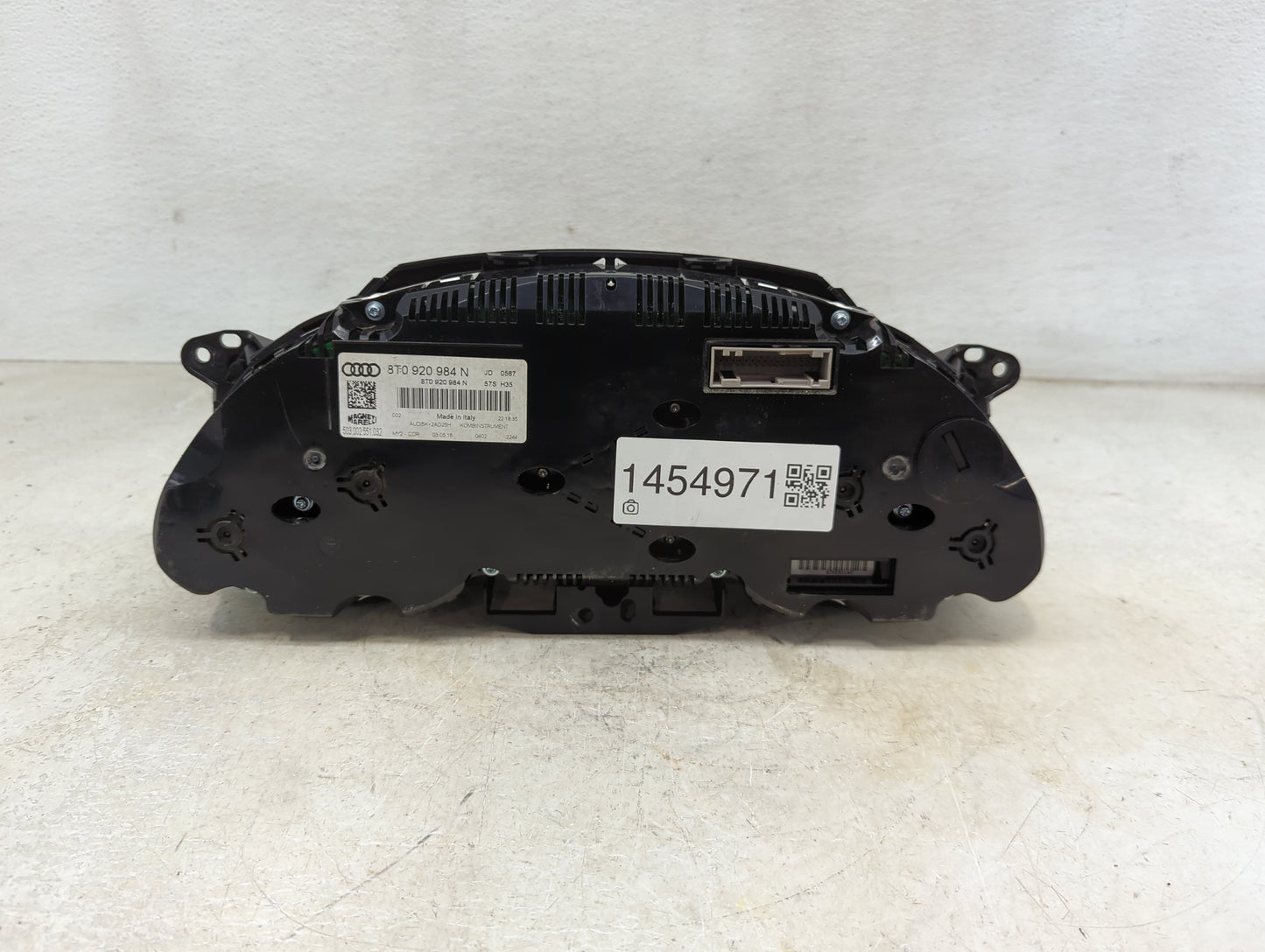 2014-2017 Audi A5 Instrument Cluster Speedometer Gauges P/N:8T0 920 984 N Miles: Fits Fits 2014 2015 2016 2017 OEM Used Auto