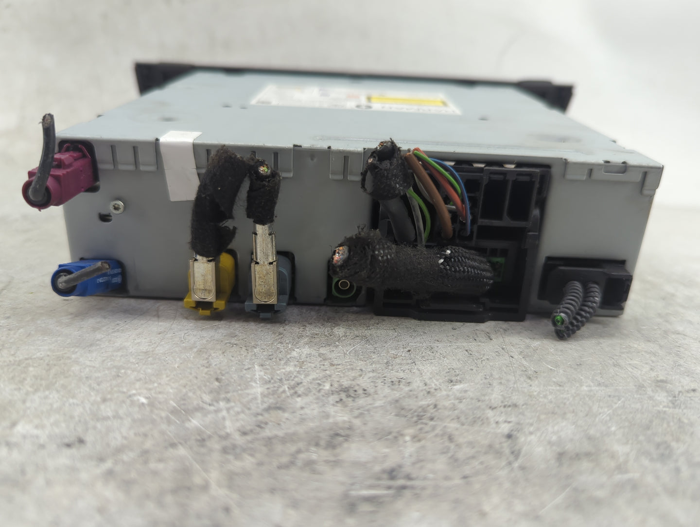 2016 Audi A5 Radio AM FM Cd Player Receiver Replacement P/N:8R1035746H 8R1035746G Fits OEM Used Auto Parts - Oemusedautopart