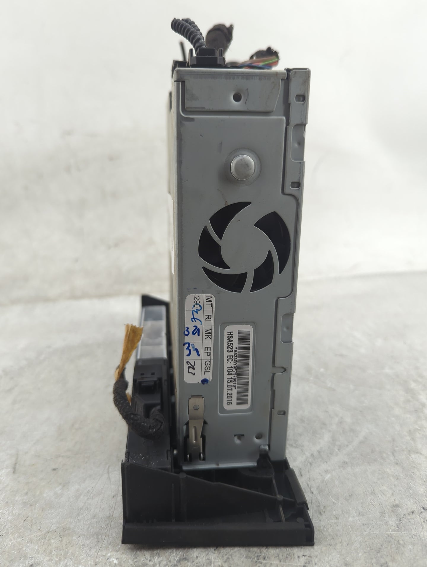 2016 Audi A5 Radio AM FM Cd Player Receiver Replacement P/N:8R1035746H 8R1035746G Fits OEM Used Auto Parts - Oemusedautopart