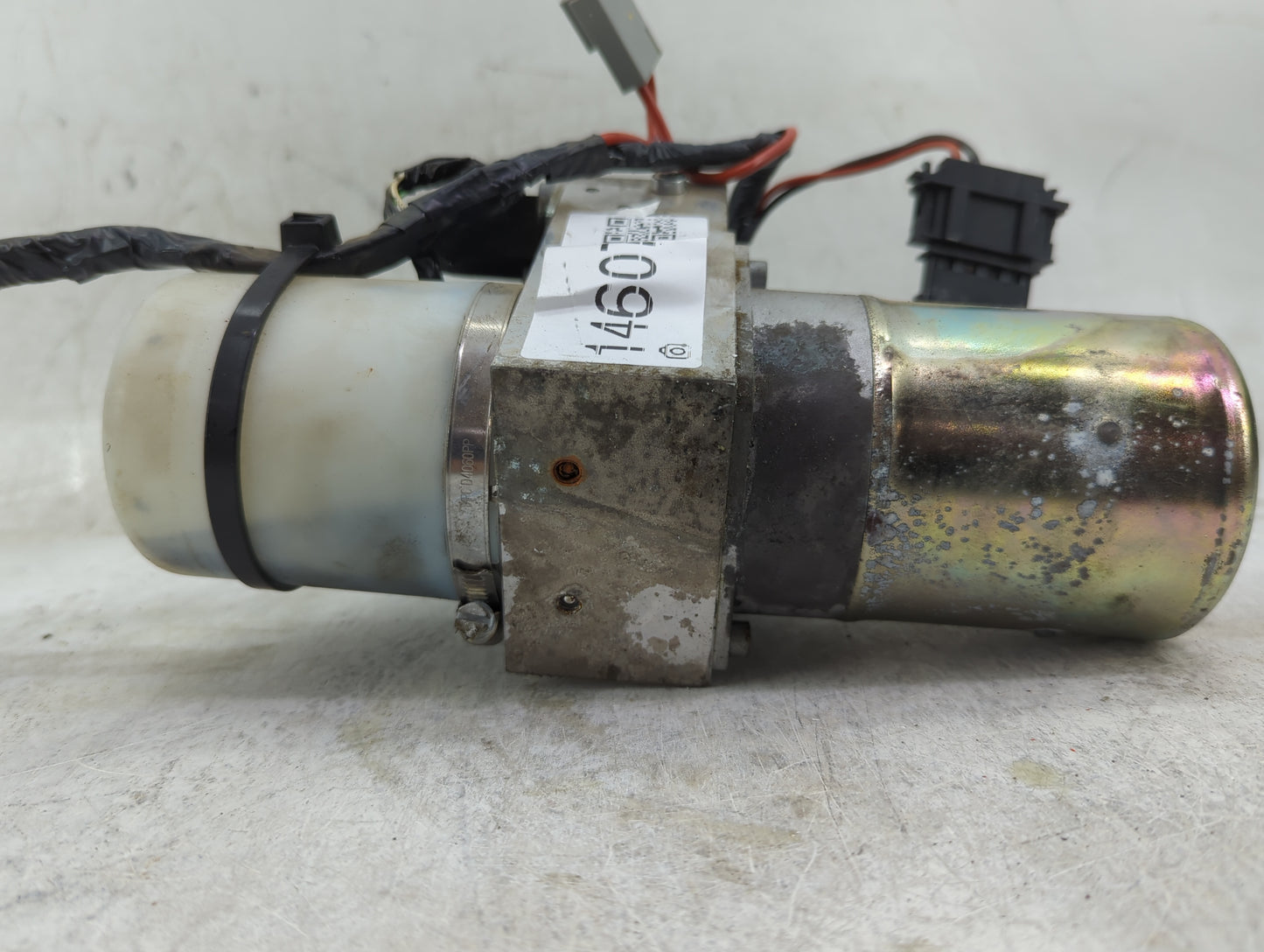 2010-2016 Audi A5 Convertible Lift Motor 1460738 - Oemusedautoparts1.com