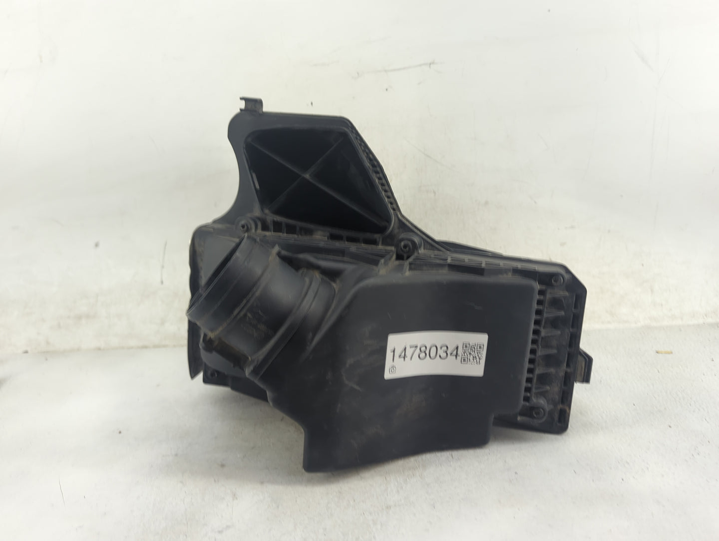 2013-2016 Audi A5 Air Cleaner Intake-duct Hose Tube 1478034 - Oemusedautoparts1.com
