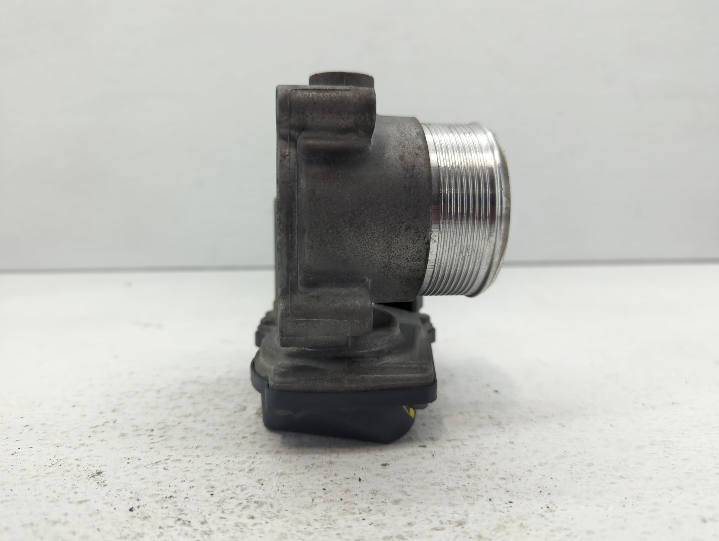 2010-2017 Audi A5 Throttle Body P/N:06F 133 062 T 06F 133 062 Q Fits OEM Used Auto Parts - Oemusedautoparts1.com