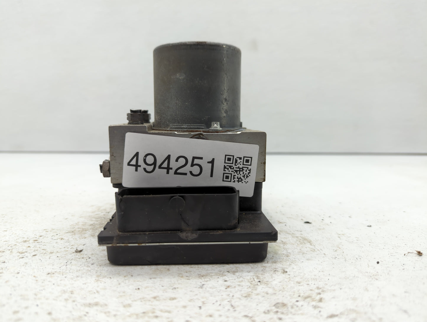 2014-2017 Audi A5 ABS Pump Control Module Replacement P/N:8K0 614 517 HA Fits Fits 2014 2015 2016 2017 OEM Used Auto Parts -