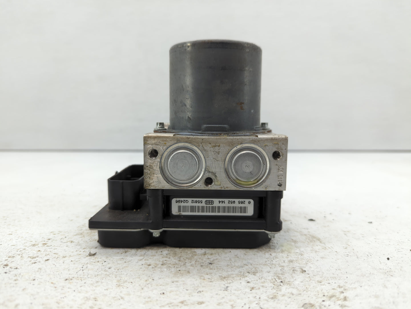 2014-2017 Audi A5 ABS Pump Control Module Replacement P/N:8K0 614 517 HA Fits Fits 2014 2015 2016 2017 OEM Used Auto Parts -