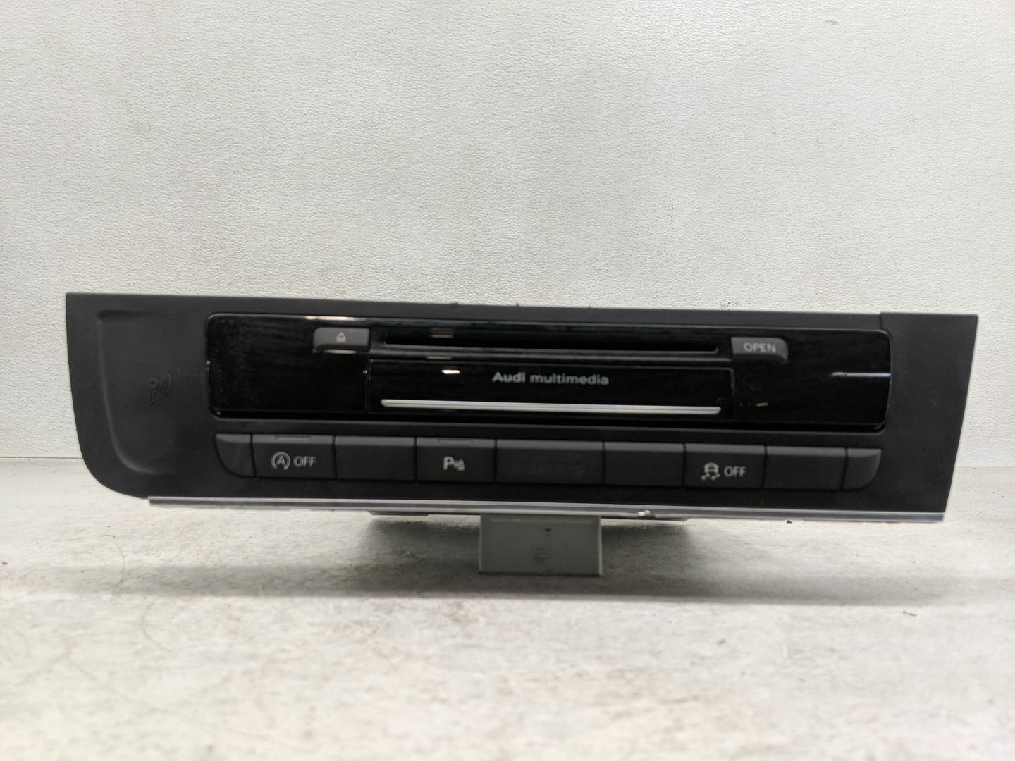 2016 Audi A6 Radio AM FM Cd Player Receiver Replacement P/N:4G1 035 025 0143 Fits OEM Used Auto Parts - Oemusedautoparts1.co