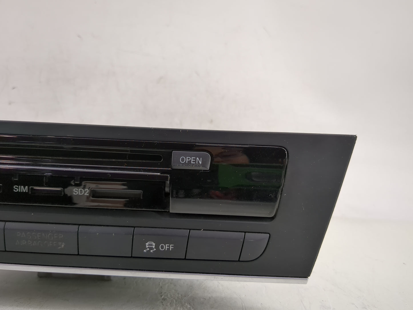 2016-2017 Audi A6 Radio AM FM Cd Player Receiver Replacement P/N:4G1 035 025 Fits Fits 2016 2017 2018 OEM Used Auto Parts - 