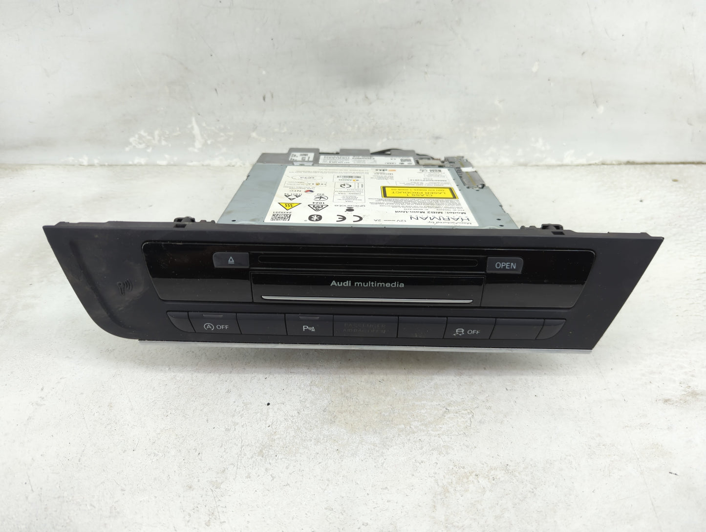 2016-2017 Audi A6 Radio AM FM Cd Player Receiver Replacement P/N:4G1035025B 4G1035025 Fits Fits 2016 2017 2018 OEM Used Auto