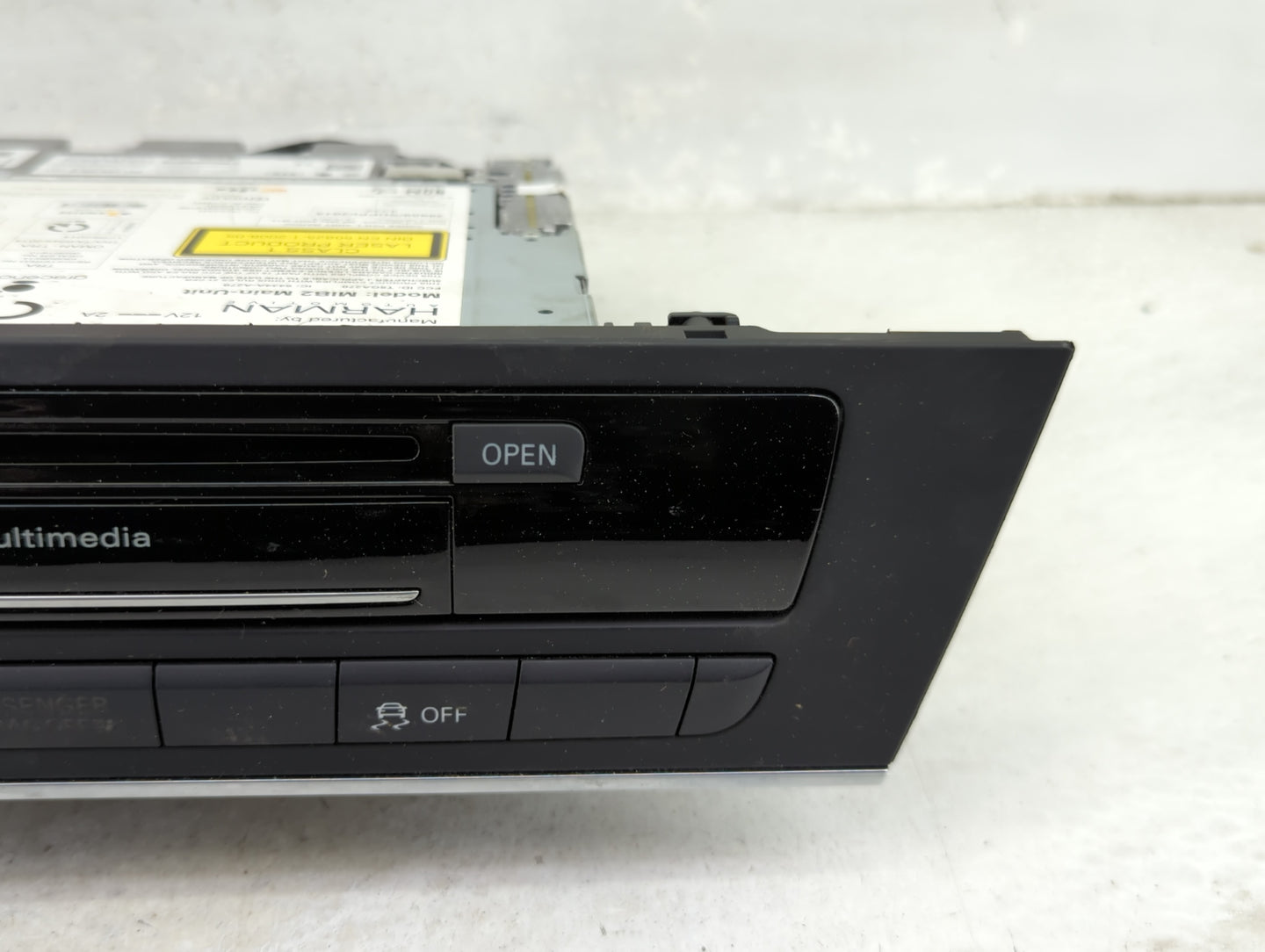 2016-2017 Audi A6 Radio AM FM Cd Player Receiver Replacement P/N:4G1035025B 4G1035025 Fits Fits 2016 2017 2018 OEM Used Auto
