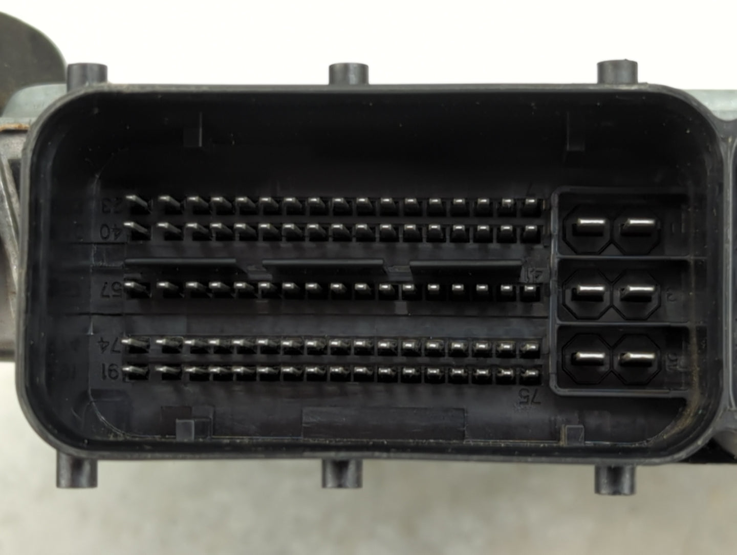 2016 Audi A6 PCM Engine Control Computer ECU ECM PCU OEM P/N:4G5 907 115 A Fits OEM Used Auto Parts - Oemusedautoparts1.com