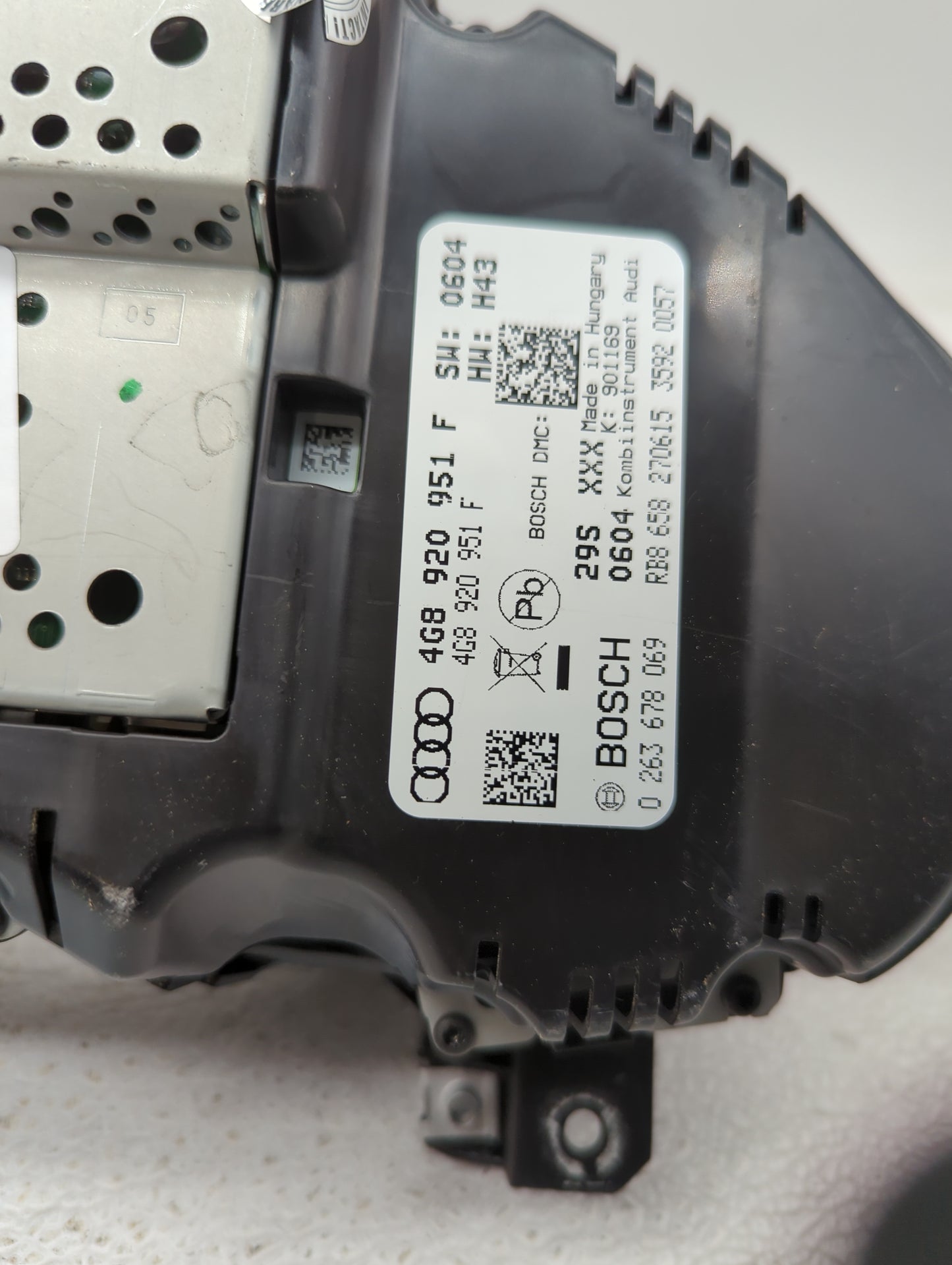 2016-2017 Audi A6 Instrument Cluster Speedometer Gauges P/N:4G8920951F 0263678069, RB8658 Fits Fits 2016 2017 OEM Used Auto 