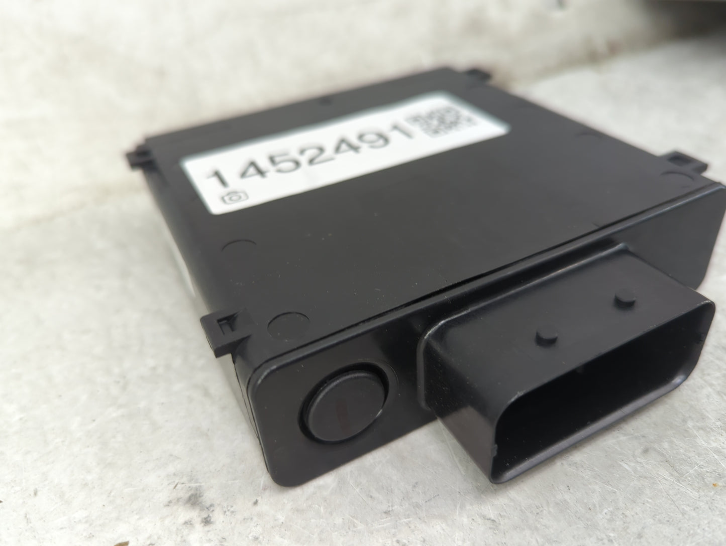 2013-2018 Audi A6 Body Control Module Bcm Inner Cabin Fuse Box - Oemusedautoparts1.com