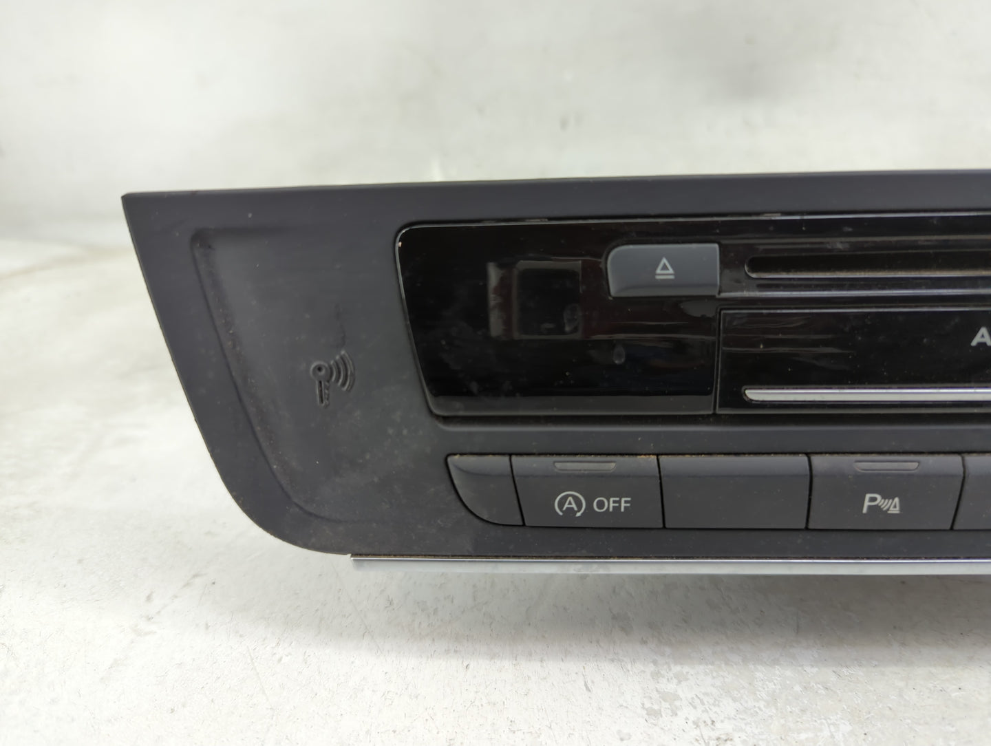 2016-2017 Audi A6 Radio AM FM Cd Player Receiver Replacement P/N:4G1035047 4G1035026, 4G1035025 Fits Fits 2016 2017 2018 OEM