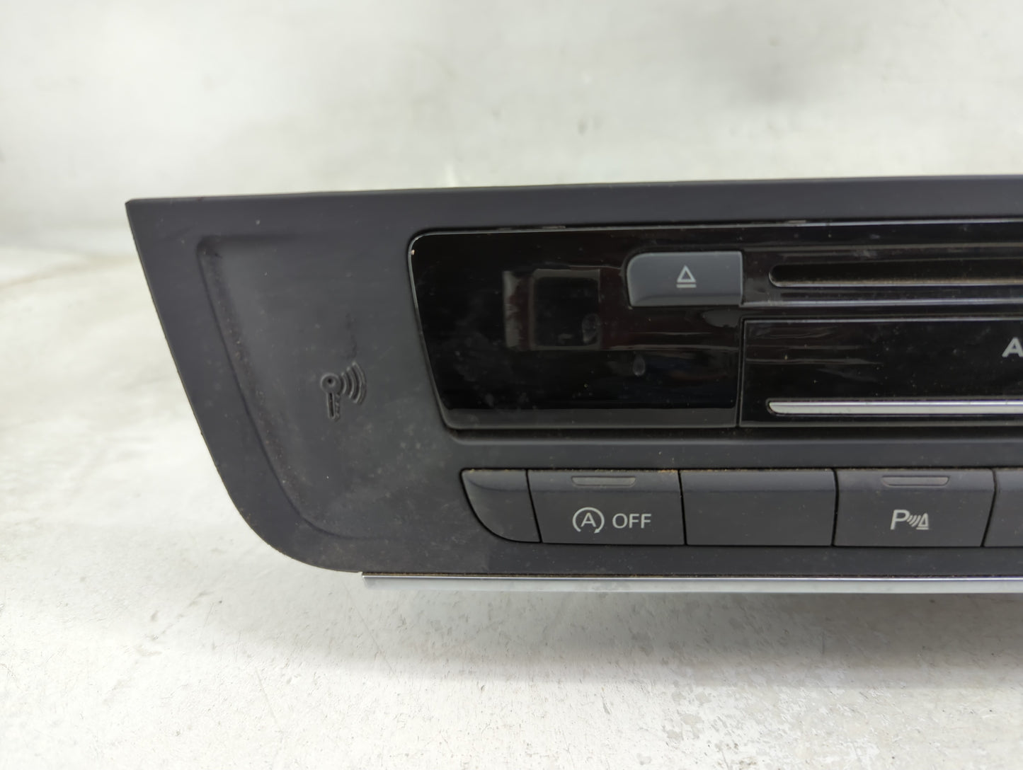 2016-2017 Audi A6 Radio AM FM Cd Player Receiver Replacement P/N:4G1035047 4G1035026, 4G1035025 Fits Fits 2016 2017 2018 OEM