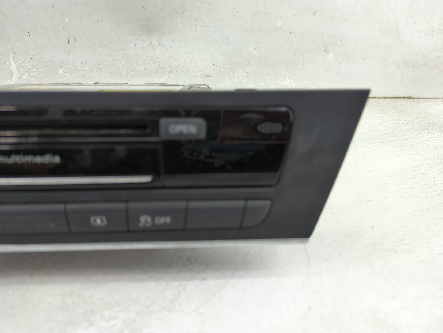 2016-2017 Audi A6 Radio AM FM Cd Player Receiver Replacement P/N:4G1035047 4G1035026, 4G1035025 Fits Fits 2016 2017 2018 OEM