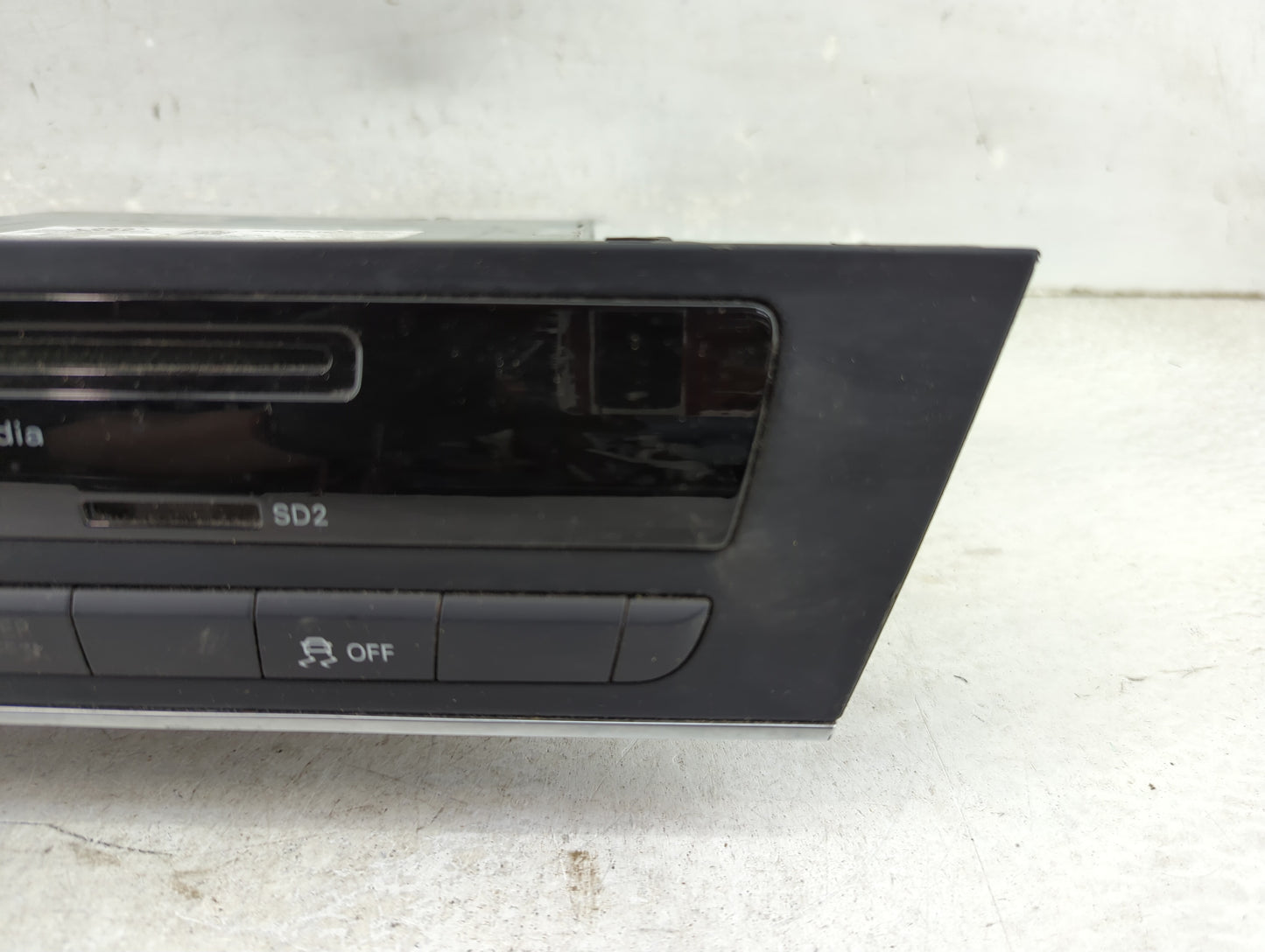 2016-2017 Audi A6 Radio AM FM Cd Player Receiver Replacement P/N:28425617 4G1 035 187 A Fits Fits 2016 2017 OEM Used Auto Pa