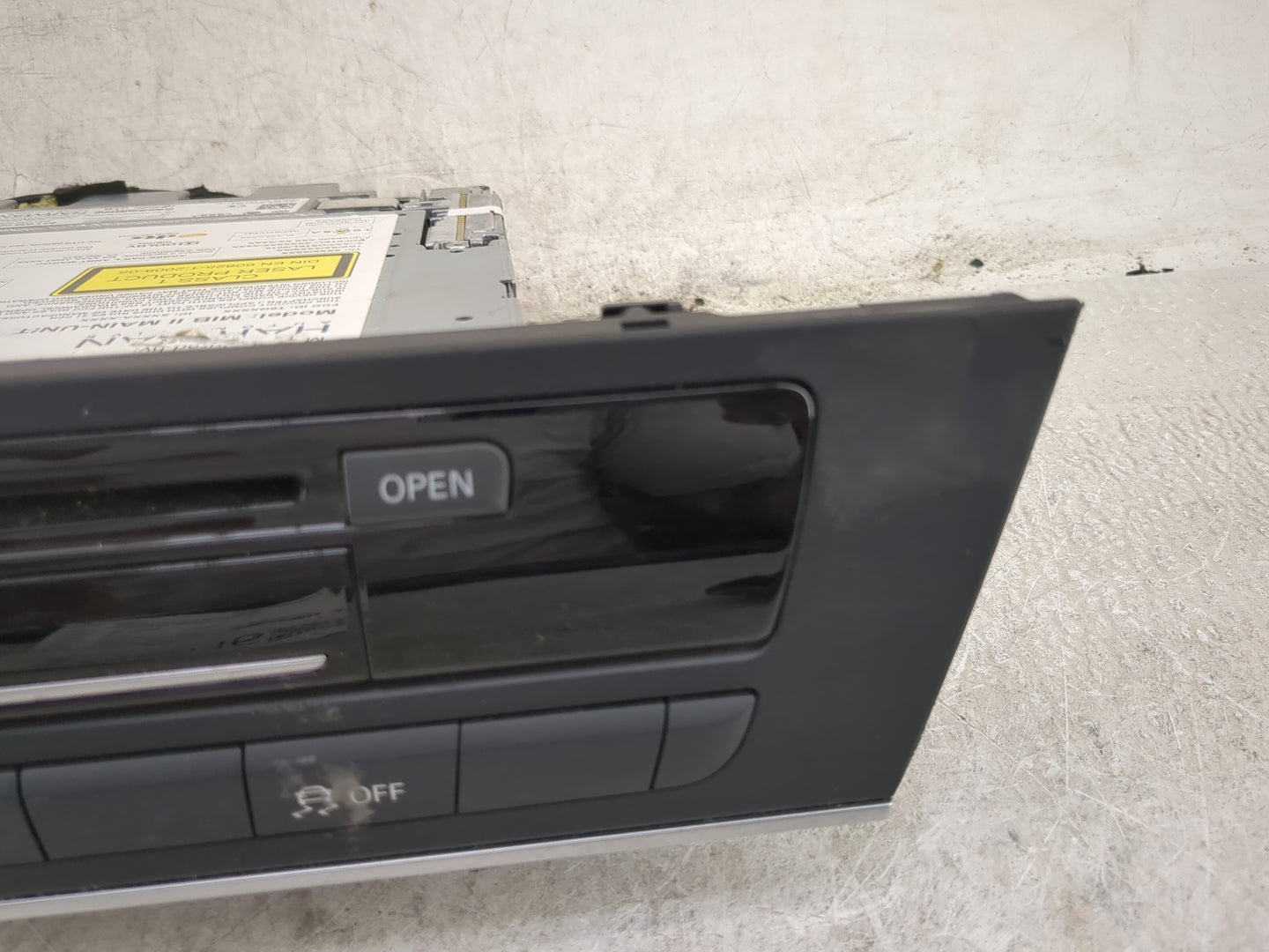 2016-2017 Audi A6 Radio AM FM Cd Player Receiver Replacement P/N:4G1035025B 4G1035025043 Fits Fits 2016 2017 2018 OEM Used A