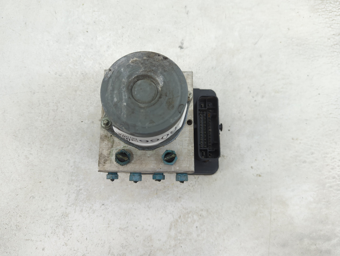 2016-2018 Audi A6 ABS Pump Control Module Replacement P/N:4G0 907 379 S Fits Fits 2015 2016 2017 2018 OEM Used Auto Parts - 