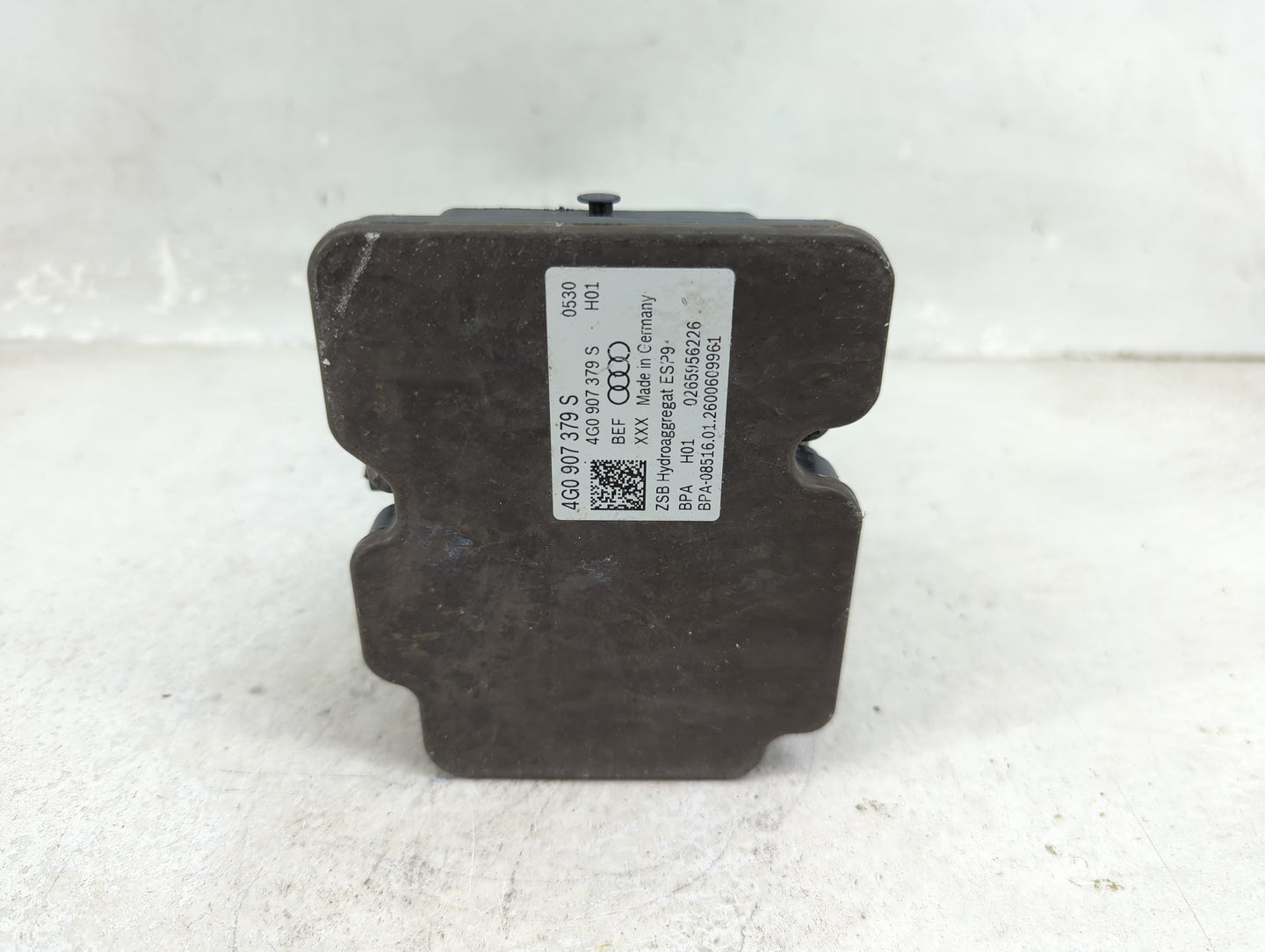 2016-2018 Audi A6 ABS Pump Control Module Replacement P/N:4G0 907 379 S Fits Fits 2015 2016 2017 2018 OEM Used Auto Parts - 