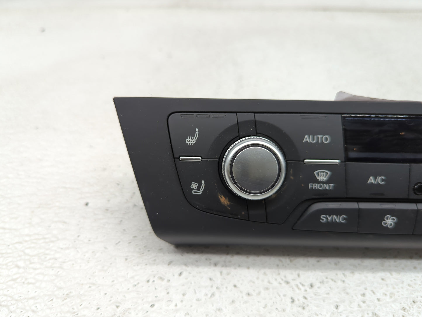 2016-2018 Audi A6 Climate Control Module Temperature AC/Heater Replacement P/N:4G0 820 043 CE Fits Fits 2016 2017 2018 OEM U