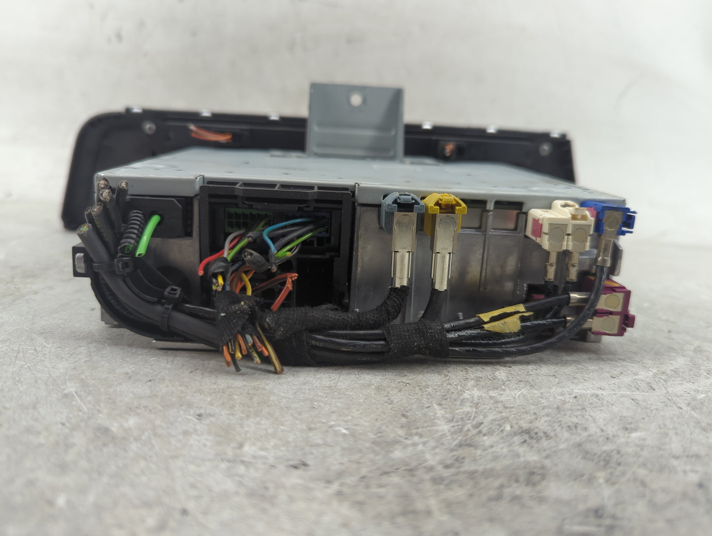 2016-2017 Audi A6 Radio AM FM Cd Player Receiver Replacement P/N:4G1035025B 4G1035025043 Fits Fits 2016 2017 2018 OEM Used A