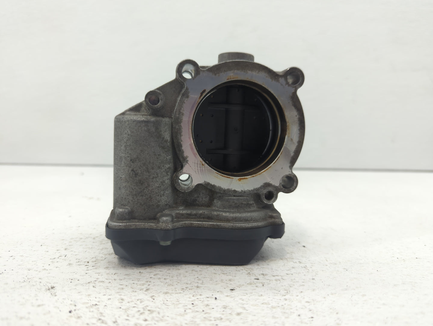 2012-2018 Audi A6 Throttle Body P/N:06F 133 062 T 06F 133 062 Q Fits OEM Used Auto Parts - Oemusedautoparts1.com