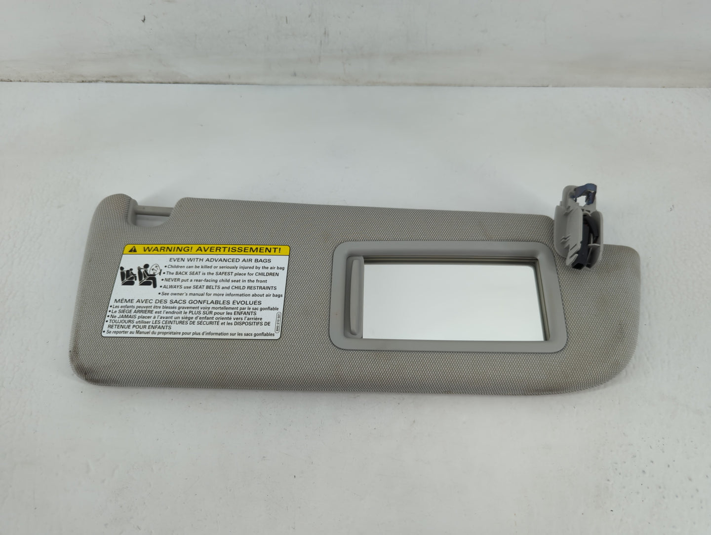 2016-2018 Audi A6 Sun Visor Shade Replacement Passenger Right Mirror Fits Fits 2016 2017 2018 OEM Used Auto Parts - Oemuseda