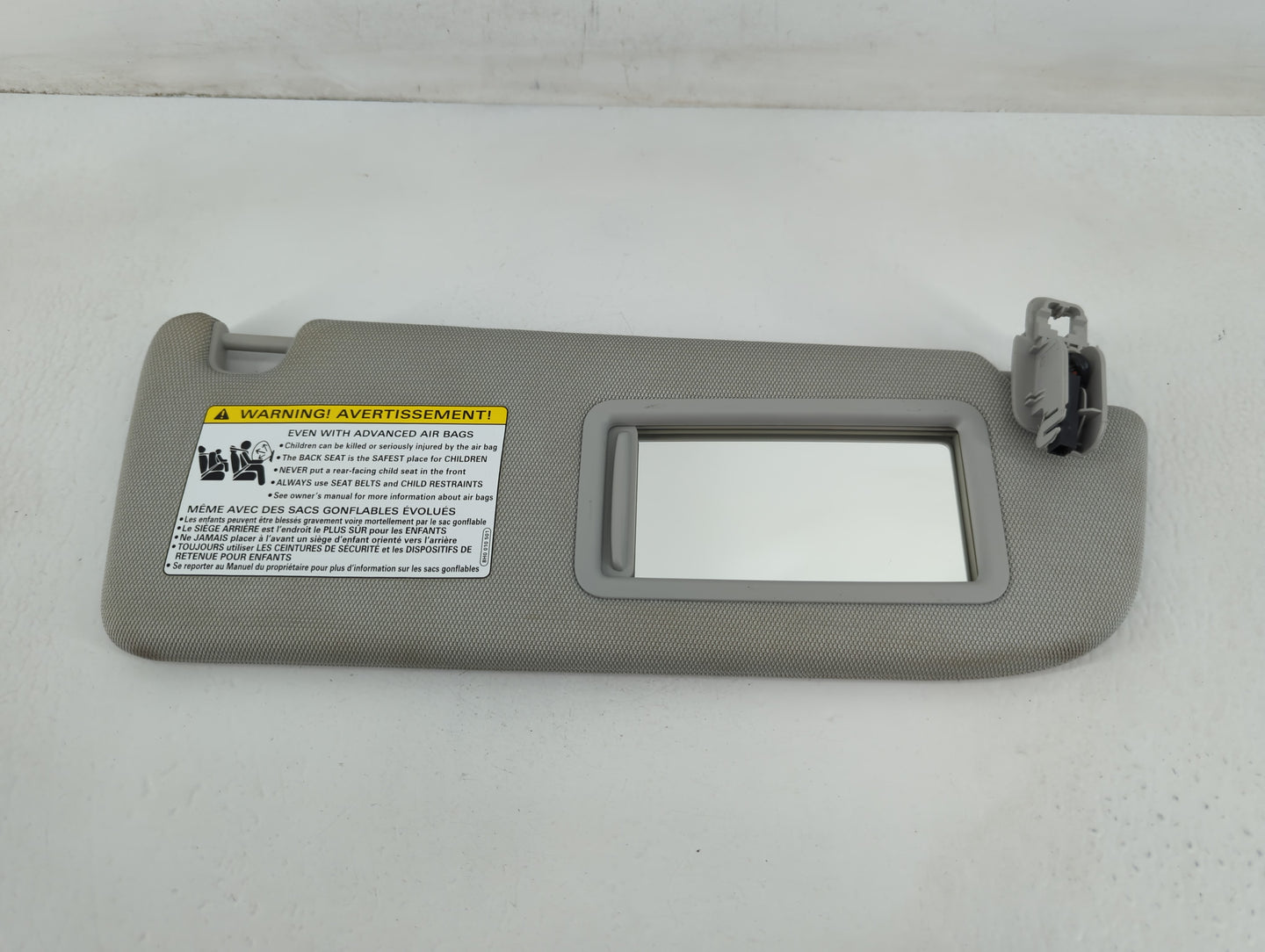 2016-2018 Audi A6 Sun Visor Shade Replacement Passenger Right Mirror Fits Fits 2016 2017 2018 OEM Used Auto Parts - Oemuseda