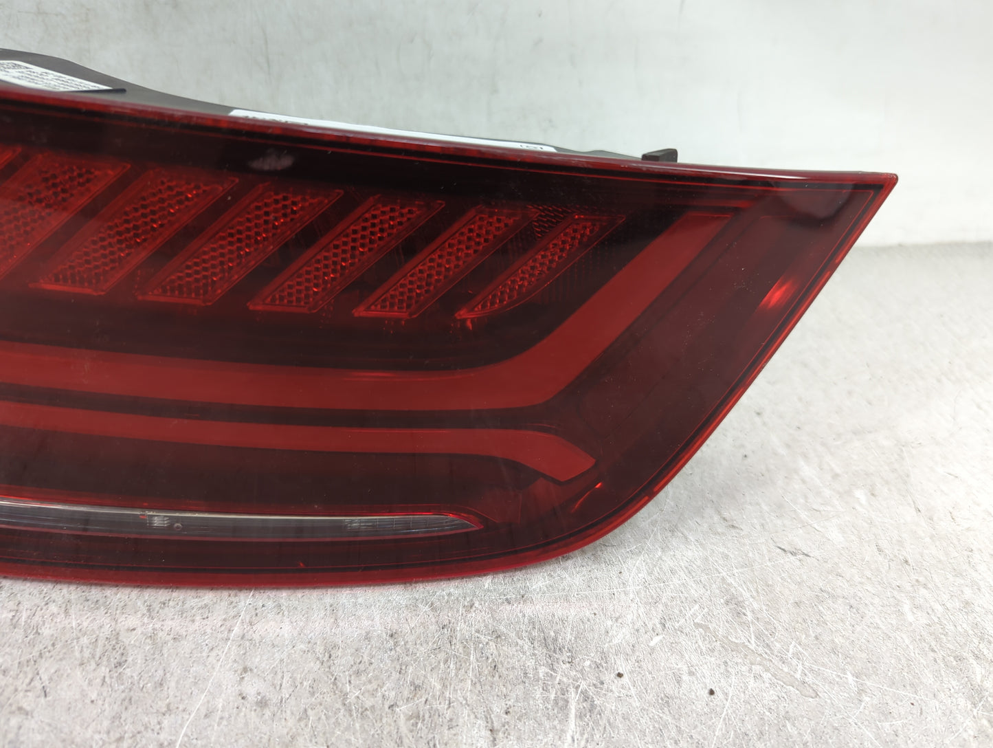 2016-2018 Audi A7 Tail Light Assembly Driver Left OEM P/N:F03573600 4G8 945 095 F Fits Fits 2016 2017 2018 OEM Used Auto Par