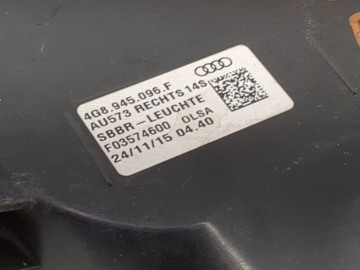 2016-2018 Audi A7 Tail Light Assembly Passenger Right OEM P/N:F03574600 4G8 945 096 F Fits Fits 2016 2017 2018 OEM Used Auto
