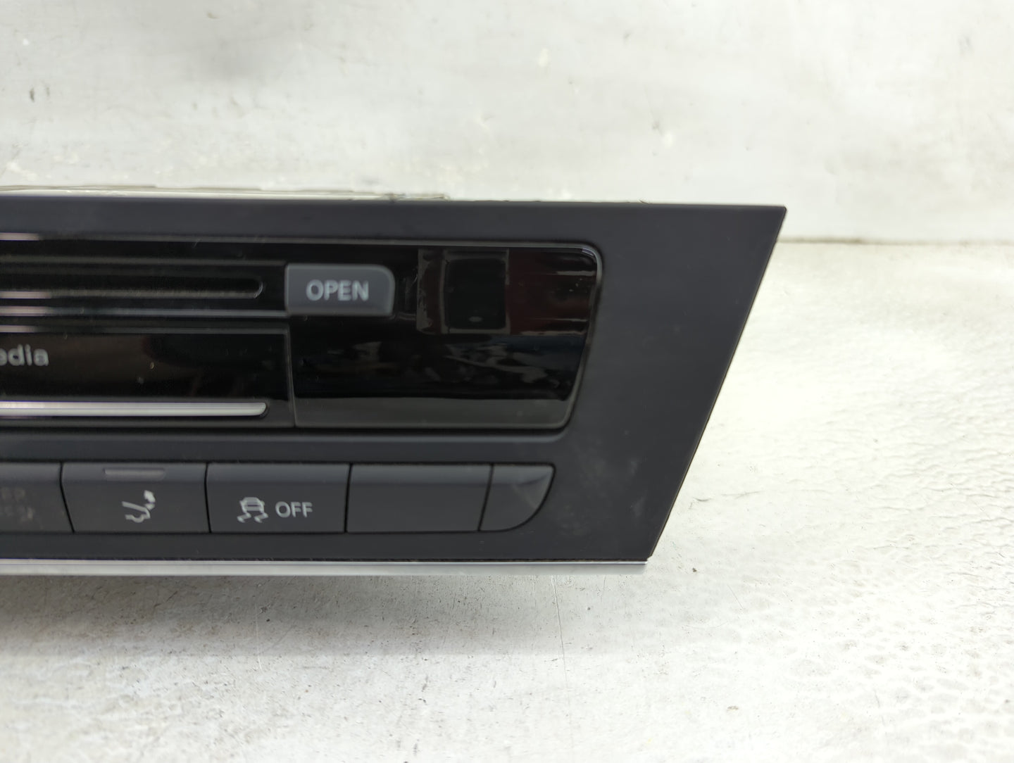 2016-2018 Audi A7 Radio AM FM Cd Player Receiver Replacement P/N:A278 2758369 Fits Fits 2016 2017 2018 OEM Used Auto Parts -