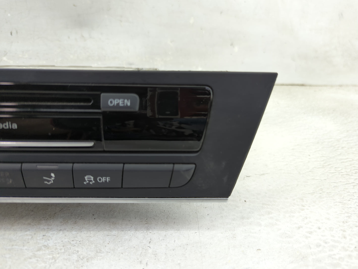 2016-2018 Audi A7 Radio AM FM Cd Player Receiver Replacement P/N:A278 2758369 Fits Fits 2016 2017 2018 OEM Used Auto Parts -