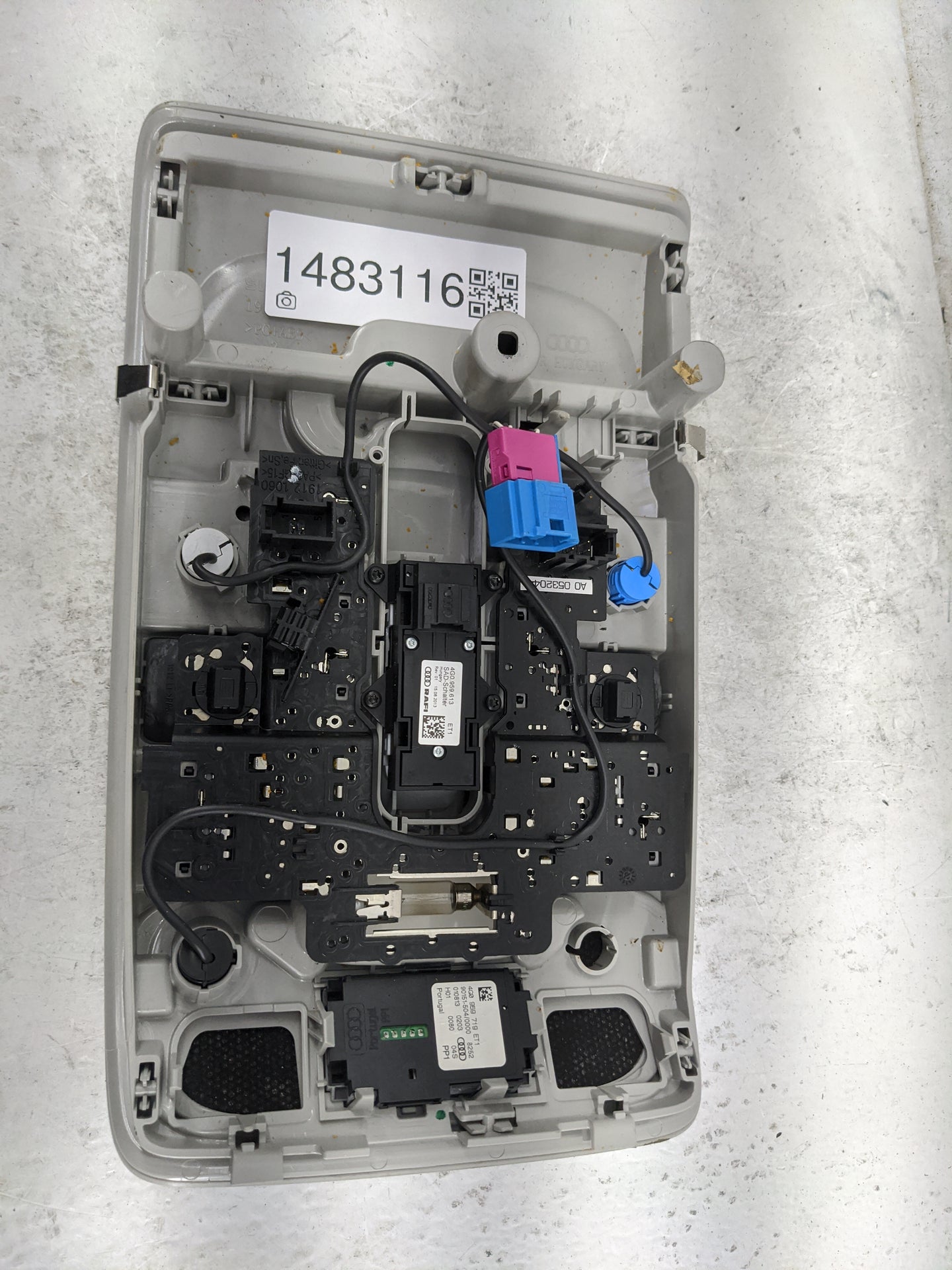 2016-2018 Audi A7 Overhead Console W/rear Climate Control - Oemusedautoparts1.com