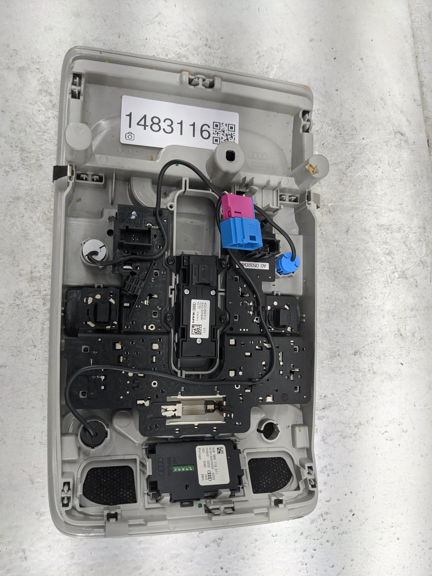 2016-2018 Audi A7 Overhead Console W/rear Climate Control - Oemusedautoparts1.com