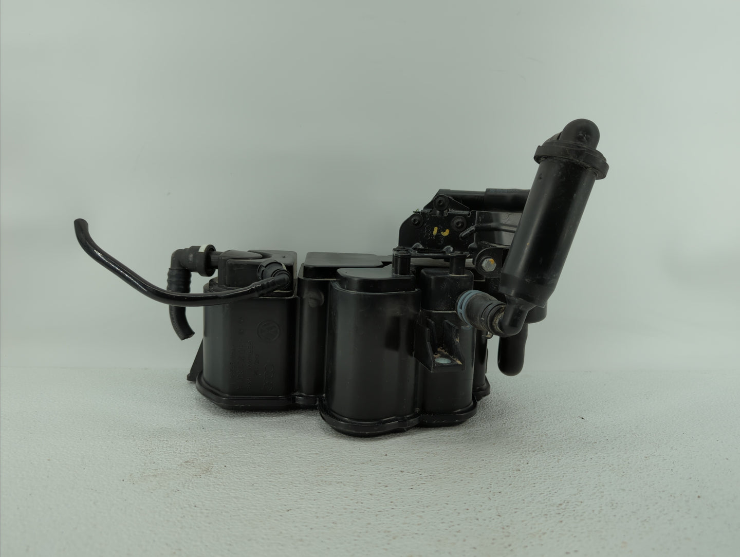 2016 Audi A8 Fuel Vapor Charcoal Canister - Oemusedautoparts1.com