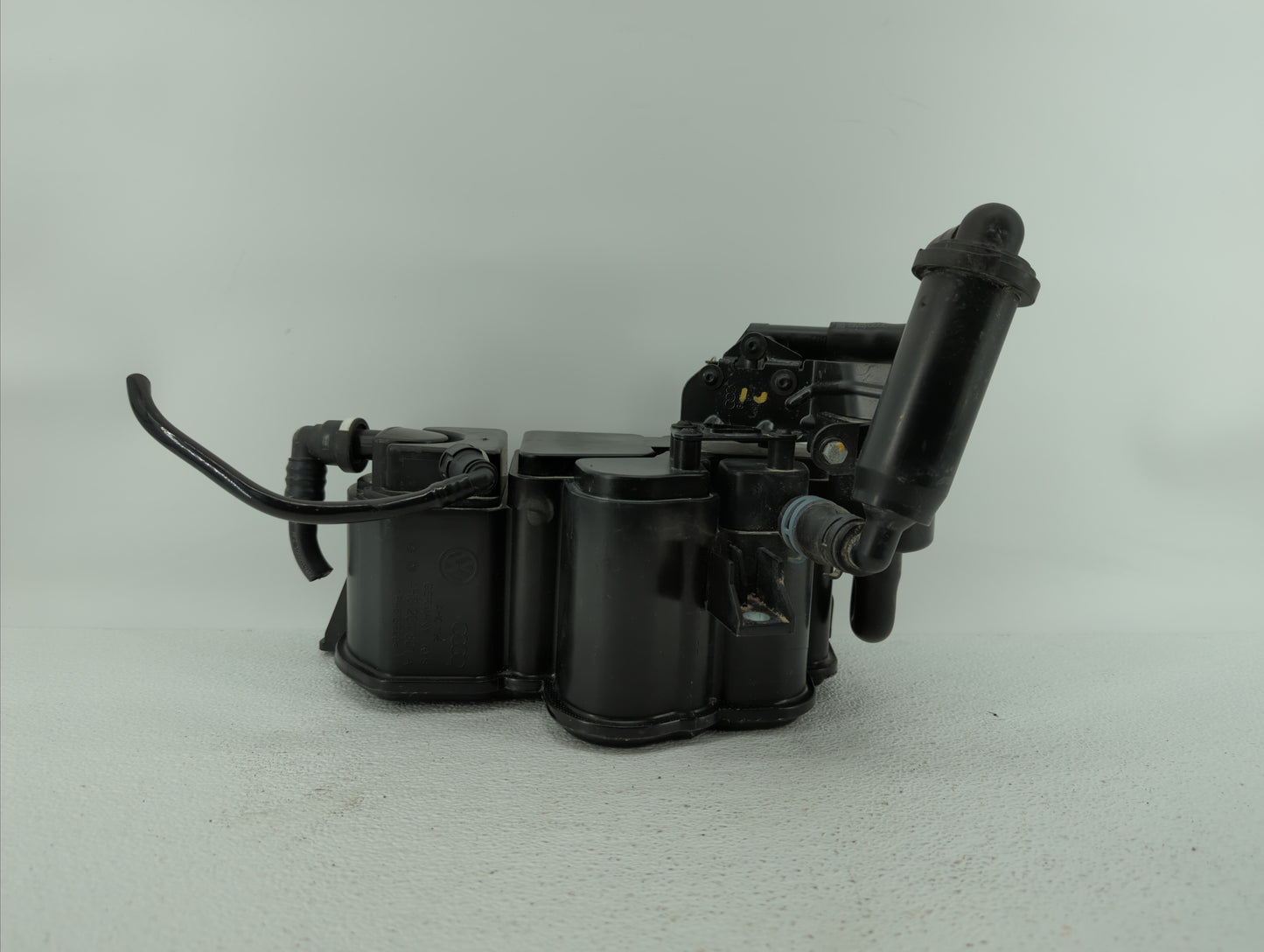 2016 Audi A8 Fuel Vapor Charcoal Canister - Oemusedautoparts1.com