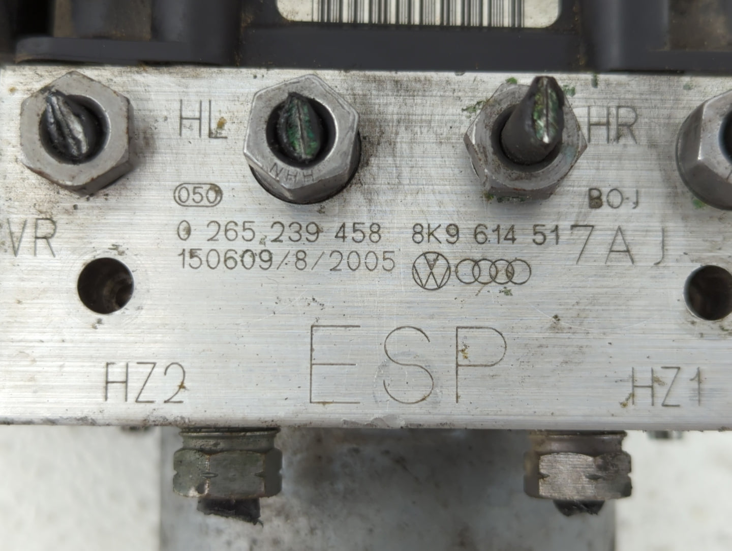 2016 Audi Allroad Quattro ABS Pump Control Module Replacement P/N:8K9 614 517 AJ Fits Fits 2015 OEM Used Auto Parts - Oemuse